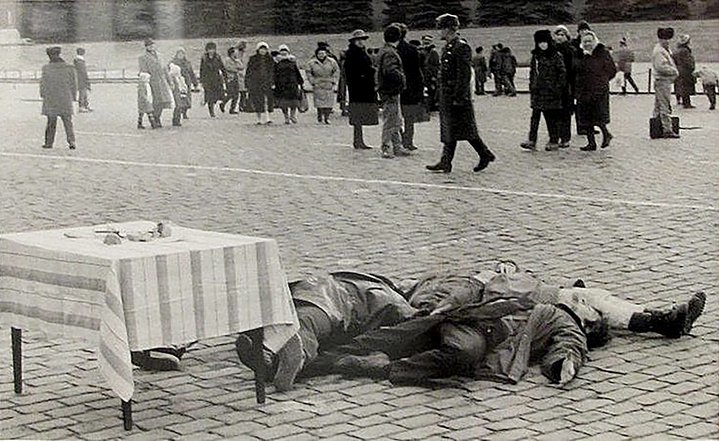 E.T.I. movement, Price 2.20, Action, Anatoly Osmolovsky