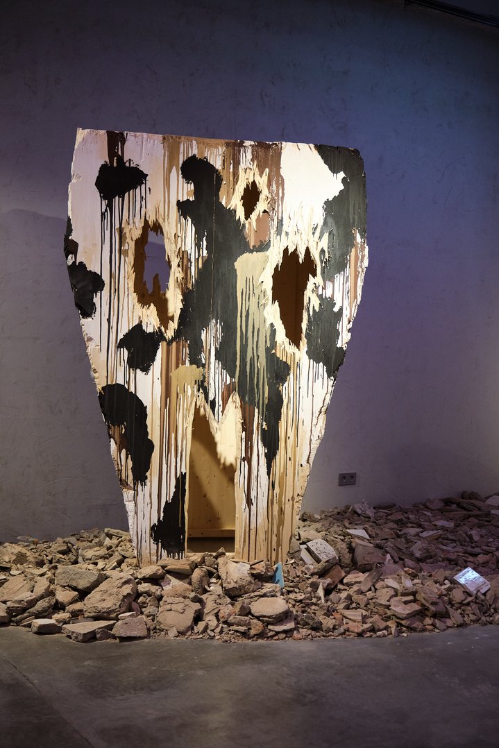 Nestor Engelke, Skulls, Jessica Gallery, Axe Sculpture