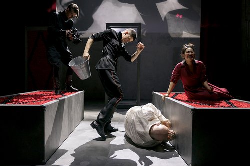 Maxim Didenko’s Production ‘Cremulator’ Premieres in Berlin