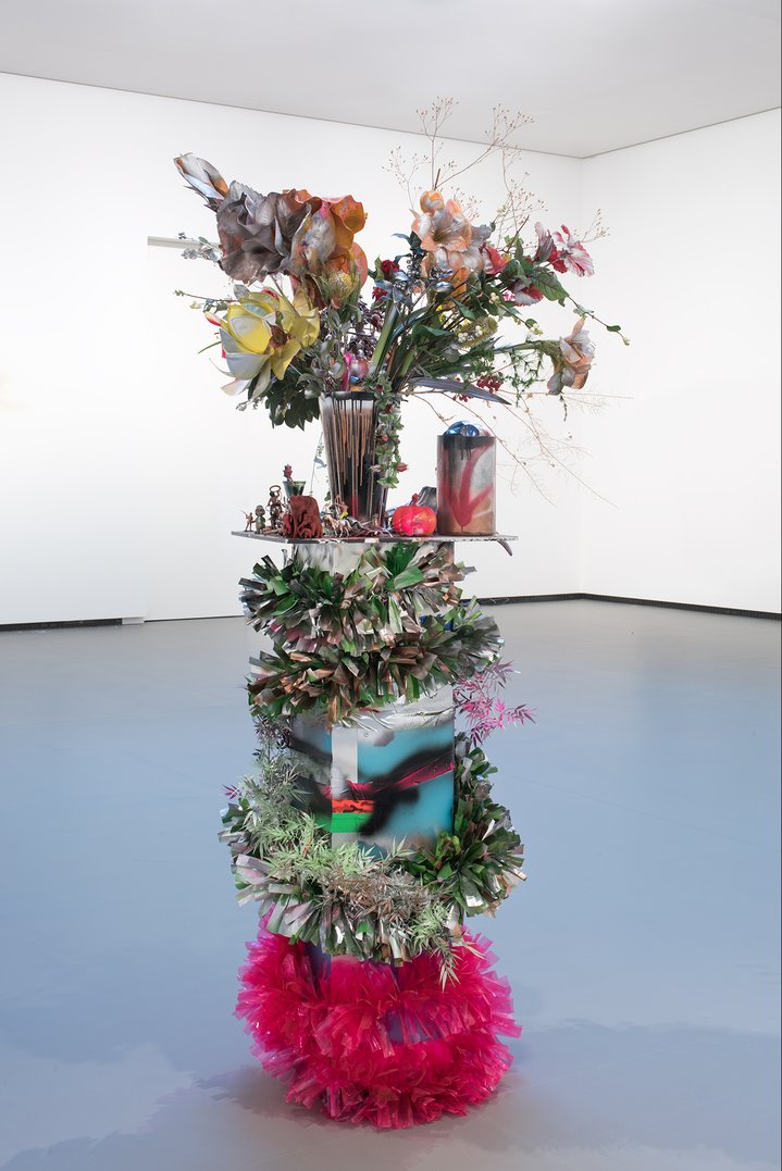 Fondation Louis Vuitton, Pushkin museum, exhibition, Isa Genzken, Bouquet