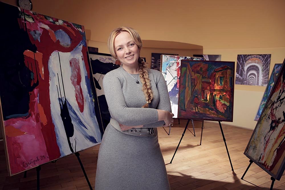 Olga Uskova: from a software company to Abstract art