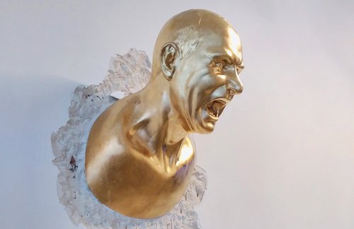 Art inspired by headlines: a thought-provoking exhibition in Krakow
