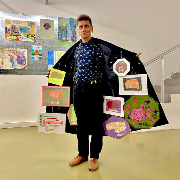 overcoat, gallery, performance