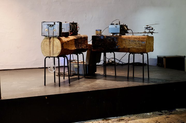 sound art, performance, gallery