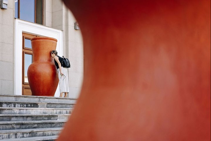 public art, Ukraine, ukrainian art, baggage