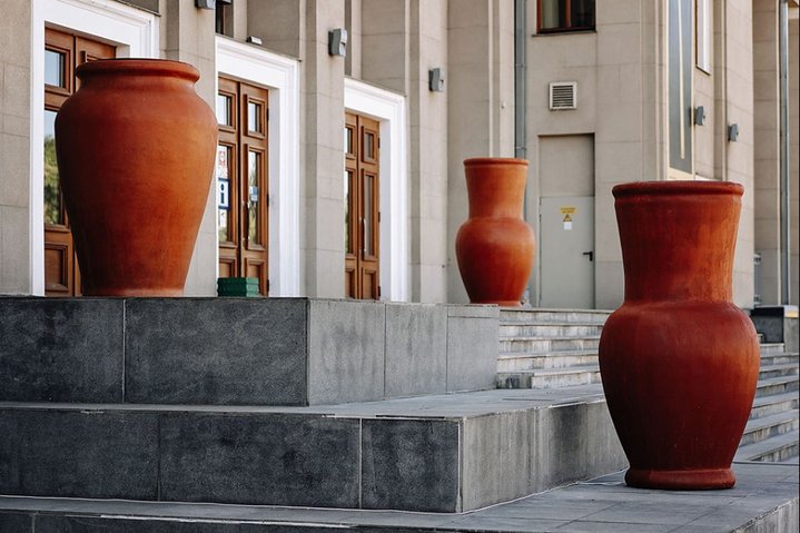 public art, Ukraine, ukrainian art, baggage